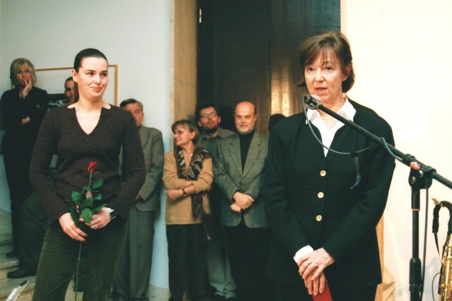 zleva Magdalena Jetelová, Markéta Othová, manželé Haimannovi, Charlotte Kotíková; foto: Michaela Dvořáková